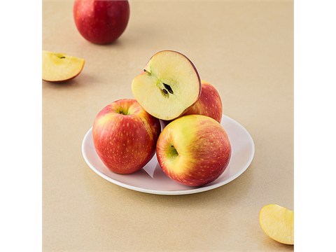 fresho! Cosmic Crisp Imported Apples, 2 pcs