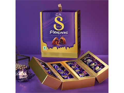 Cadbury Dairy Milk Silk Pralines Classic & Dark Chocolate Gift Pack, 176 g