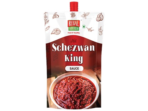 Regal Farmfresh Schezwan King Sauce, 100 g